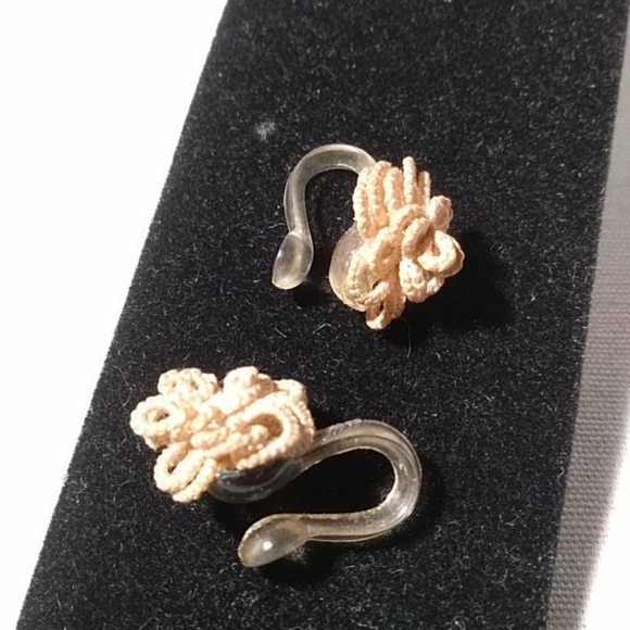 Vintage Crochet Clip On Plastic Earrings - Picture 1 of 5